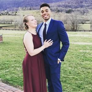 Meet your Posher, Caroline